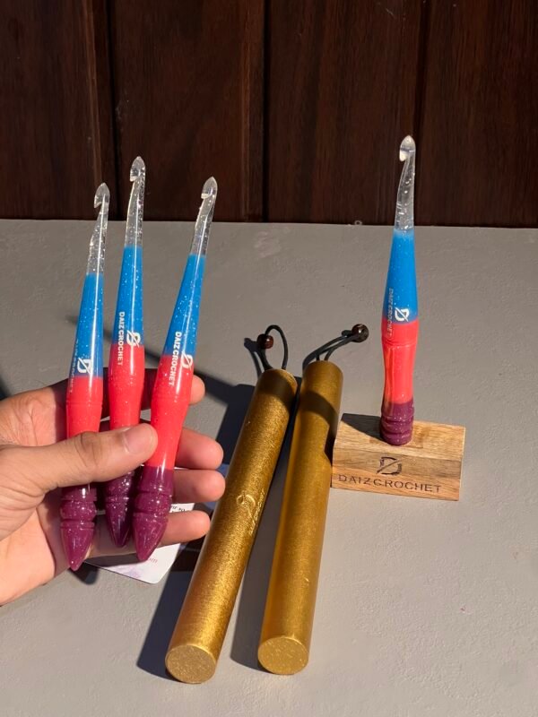 Multi-color Glitter Resin Crochet Hook